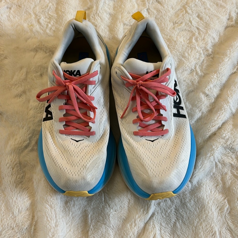 Women’s Hoka Bondi 8 shoes